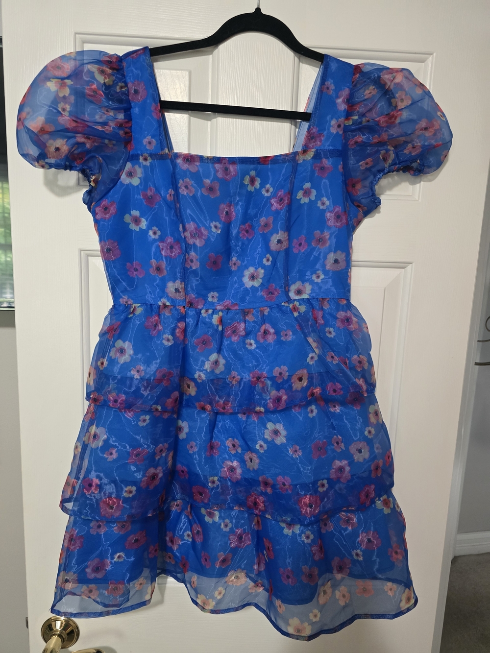 SHEIN Blue Floral Tiered Puff-Sleeve Dress